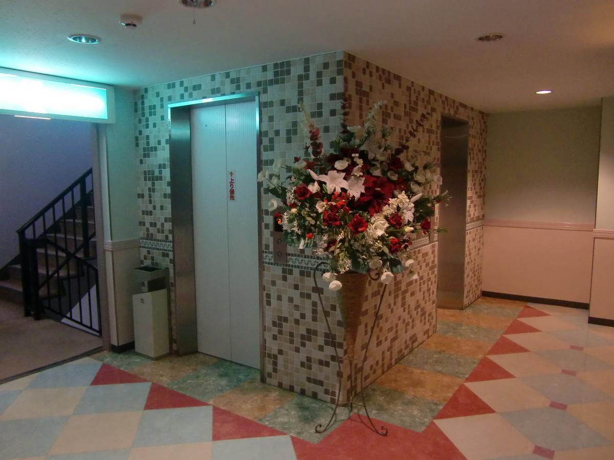 Отель Golf Nirasaki Inter (Adults Only) Экстерьер фото