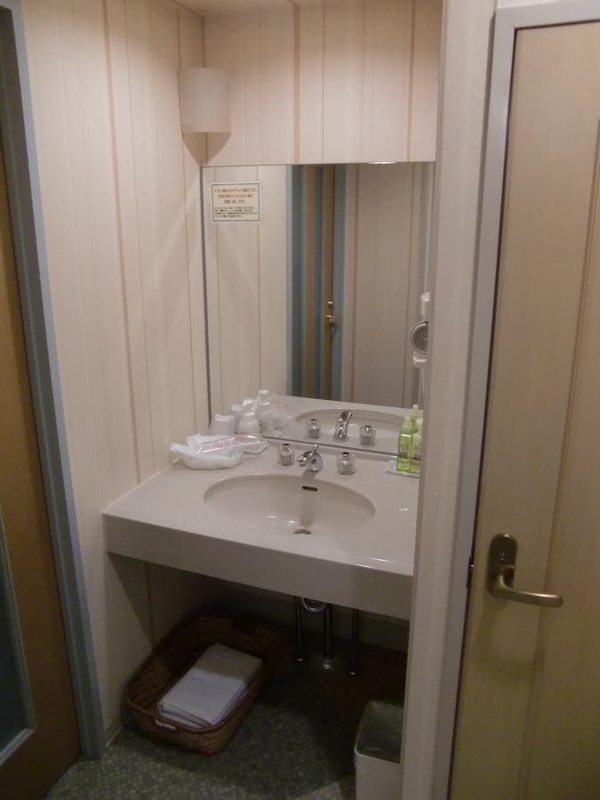 Отель Golf Nirasaki Inter (Adults Only) Экстерьер фото